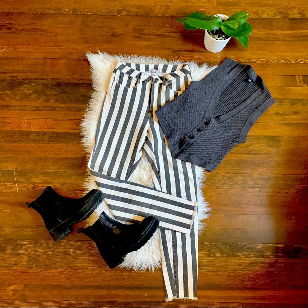 Dex stretch grey and white striped pants